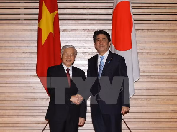 Visita de Phu Trong abre nueva perspectiva para lazos Vietnam-Japón ảnh 1