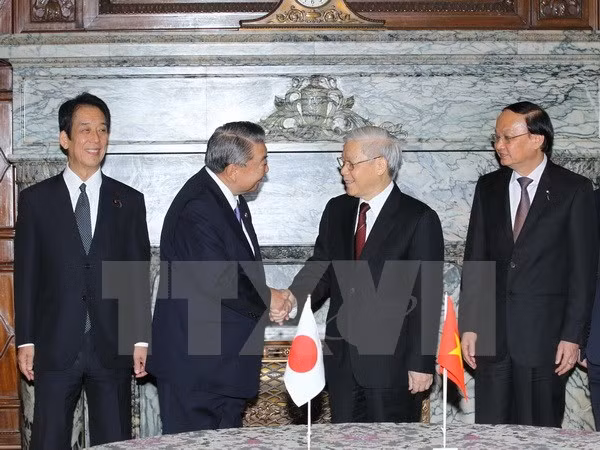 Líder partidista vietnamita continúa agenda de visita en Japón ảnh 1
