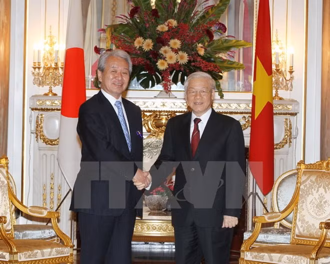 Líder partidista vietnamita continúa agenda de visita en Japón ảnh 2
