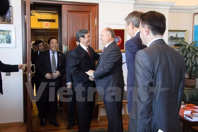  Intensifican Vietnam y Rusia nexos partidistas ảnh 1