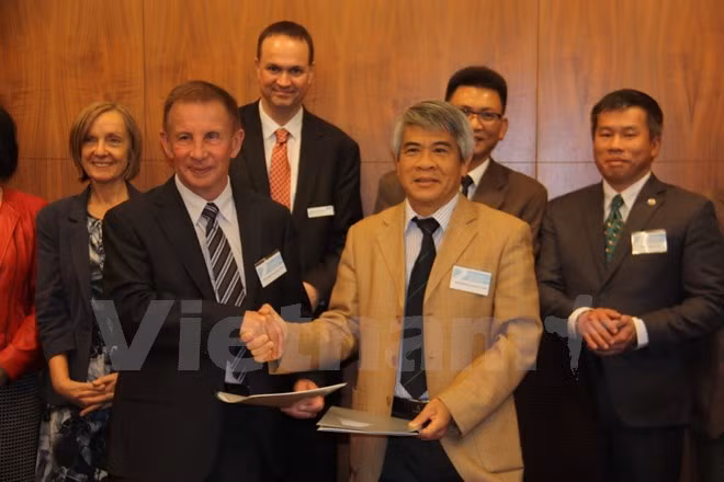 Vietnam y Australia cooperan en formación de ciencia y tecnología ảnh 1