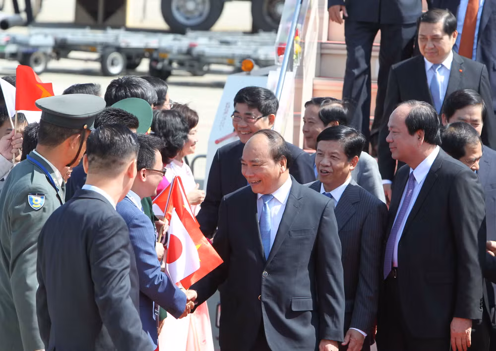 Primer ministro de Vietnam llega a Japón ảnh 1