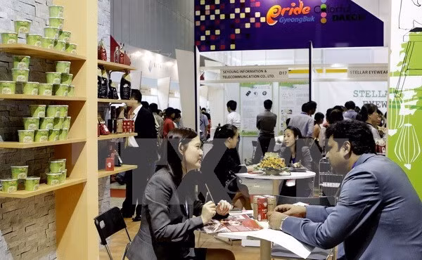 Realizan exposición internacional sobre ventas minoristas y franquicia ảnh 1