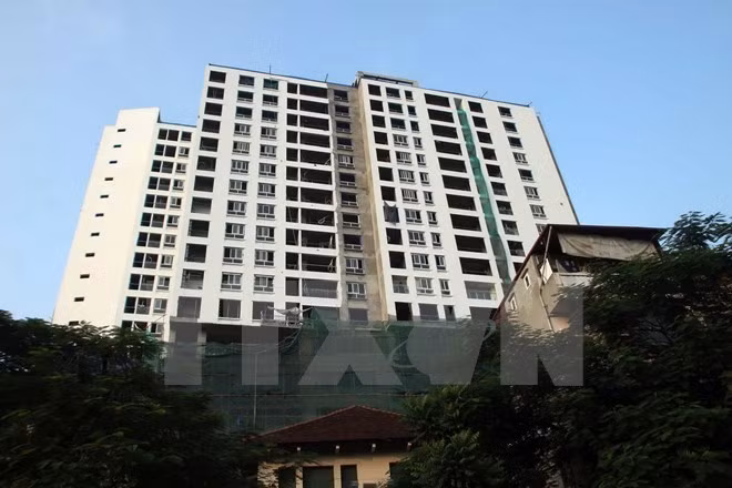 Premier: Construcción en calle Le Truc muestra graves violaciones ảnh 1