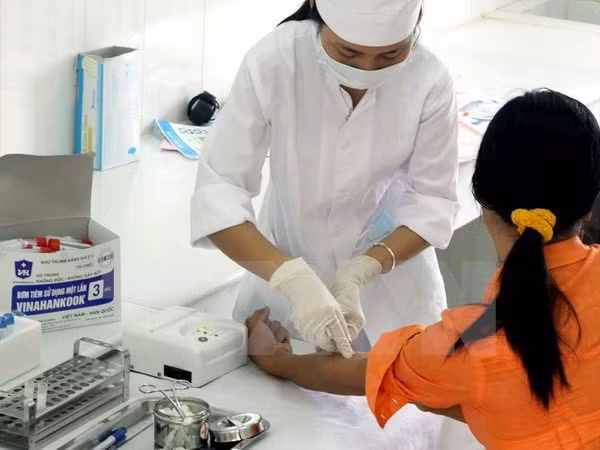 Vietnam lanza mes de acción contra HIV/SIDA ảnh 1