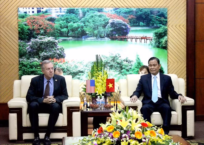 Dispuesto EE.UU. para apoyar a Vietnam en elaboración de leyes ảnh 1
