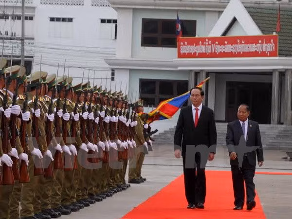 Vietnam y Laos fomentan cooperación en combate contra crímenes ảnh 1