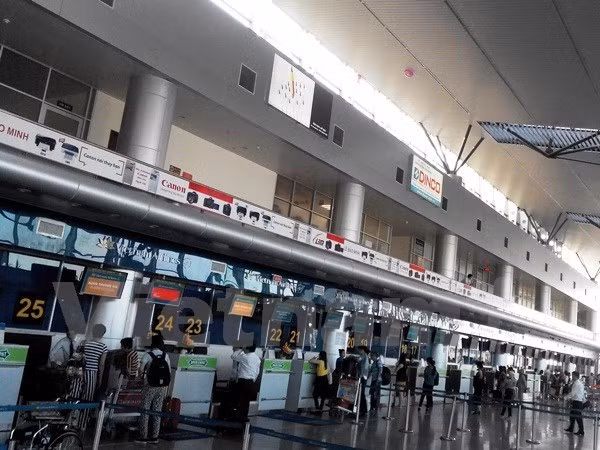 Actualizan capacidad de servicios de Terminal T1 en aeropuerto de Noi Bai ảnh 1
