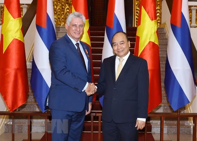 Premier de Vietnam recibe al presidente de Cuba ảnh 1 Premier de Vietnam recibe al presidente de Cuba ảnh 1