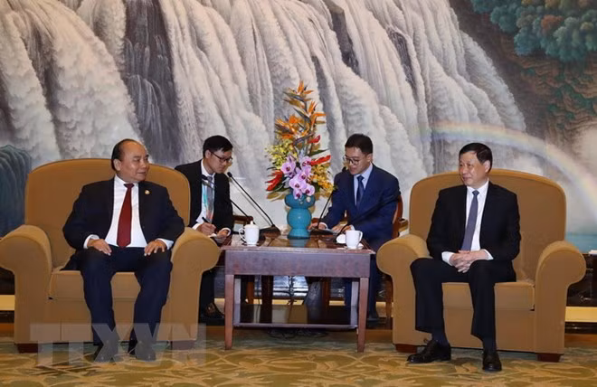  Premier de Vietnam recibe al Mayor de Shanghái ảnh 1