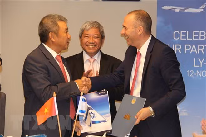  Aerolíneas vietnamita e israelí estrechan cooperación bilateral ảnh 1