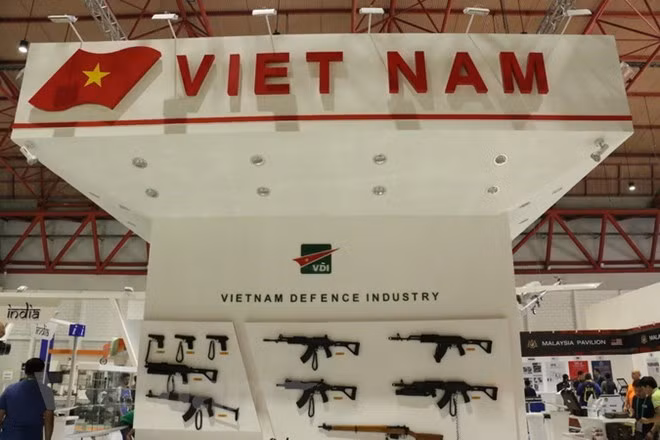 Vietnam asiste a Feria- exposición Internacional de Defensa en Indonesia ảnh 1