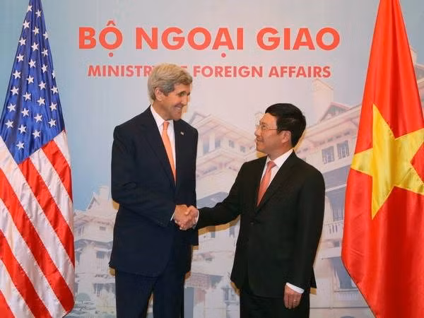 John Kerry apoya una mayor apertura del mercado para Vietnam ảnh 1