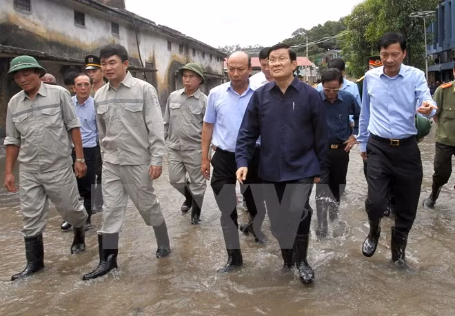 Inspecciona presidente superación de secuelas en Quang Ninh ảnh 1