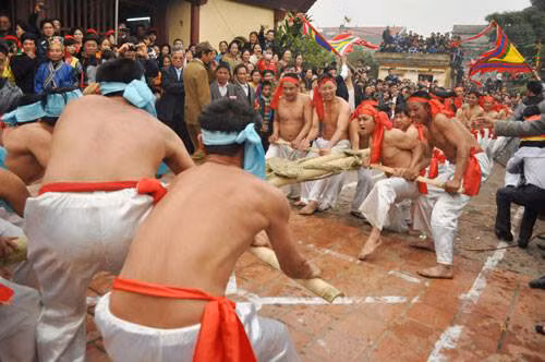 Juego de la soga de Bac Ninh reconocido como patrimonio intangible nacional ảnh 1