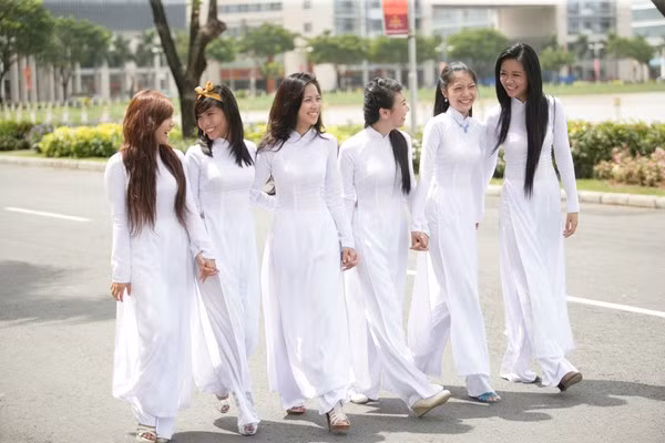 En defensa del Ao Dai vietnamita ảnh 1