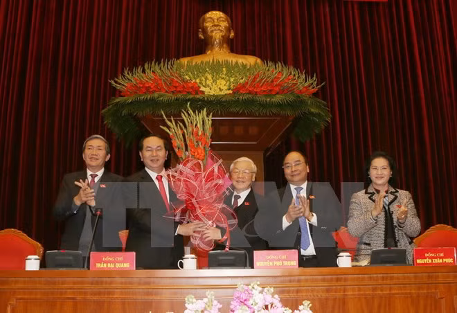 Líderes mundiales felicitan al secretario general del PCV por su reelección ảnh 1