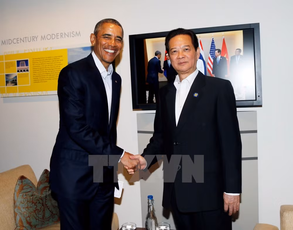 Nguyen Tan Dung y Obama se reúnen al margen de Cumbre ASEAN- EE.UU. ảnh 1