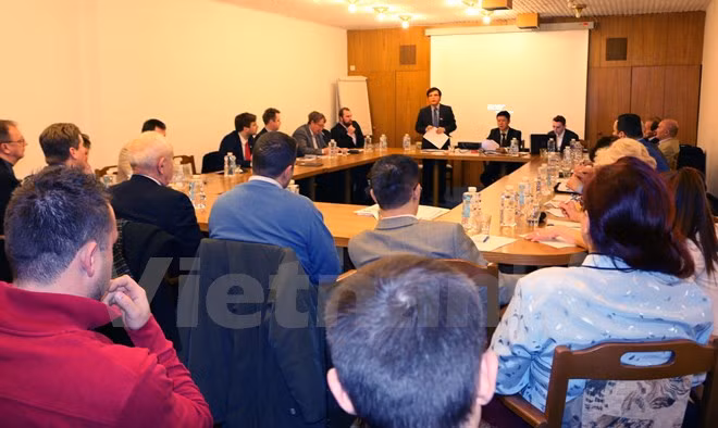 Empresas vietnamitas buscan oportunidades de cooperación en República Checa ảnh 1