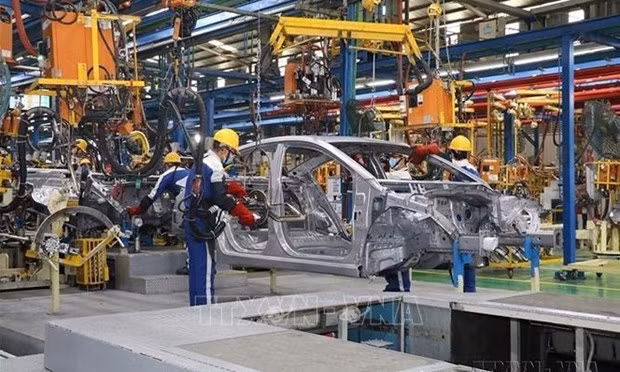 Vietnam favorece inversiones en industria automotriz ảnh 1