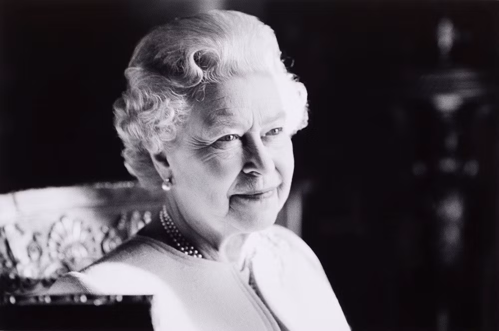 Líderes vietnamitas expresan condolencias por fallecimiento de la Reina Isabel II ảnh 1