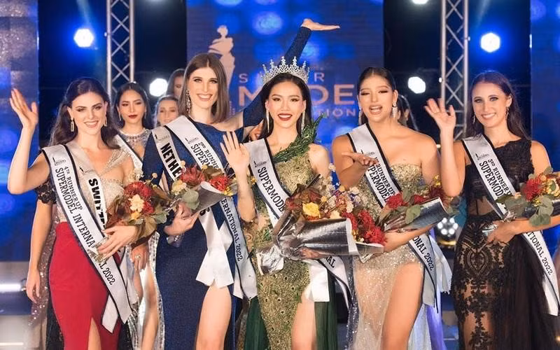 Bui Quynh Hoa de Vietnam coronada Supermodelo Internacional 2022 ảnh 1 Bui Quynh Hoa de Vietnam coronada Supermodelo Internacional 2022 ảnh 1