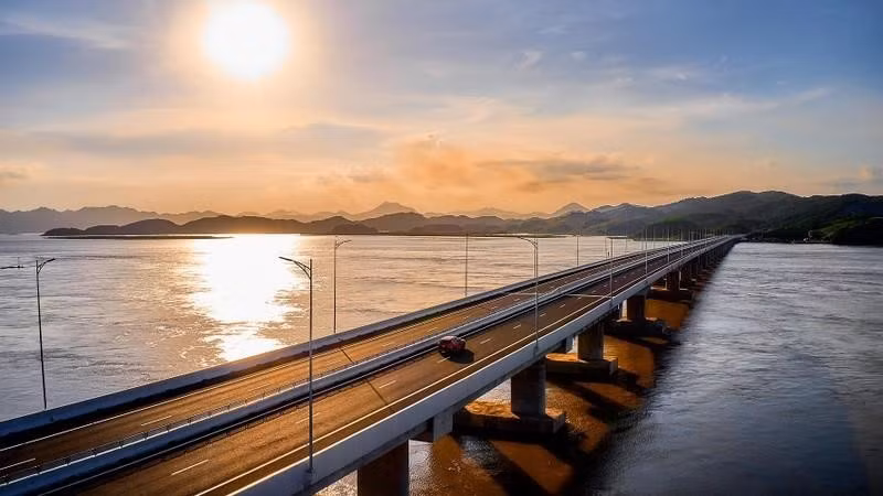Ciudad de Mong Cai por despertar su potencial turístico ảnh 1 Ciudad de Mong Cai por despertar su potencial turístico ảnh 1