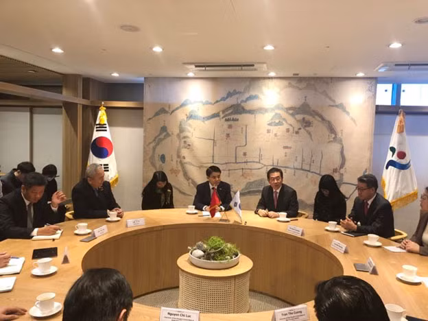 Hanoi busca impulsar la cooperación con Seúl ảnh 1 Hanoi busca impulsar la cooperación con Seúl ảnh 1