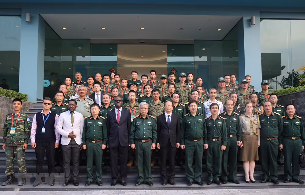 Emprende Vietnam curso de entrenamiento de infantería pesada para misiones de paz de la ONU ảnh 1