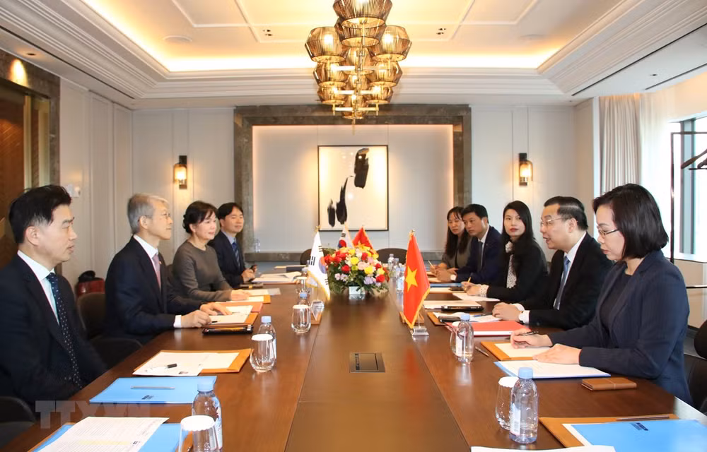 Firman Vietnam y Corea del Sur acuerdo para el copatrocinio de investigaciones conjuntas ảnh 1