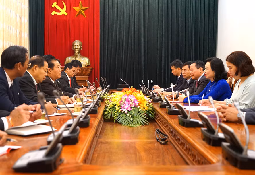 Robustecen relaciones Hanoi- Vientiane ảnh 1 Robustecen relaciones Hanoi- Vientiane ảnh 1