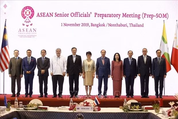 Valora ASEAN iniciativas de Vietnam para mejorar cooperación intrabloque ảnh 1