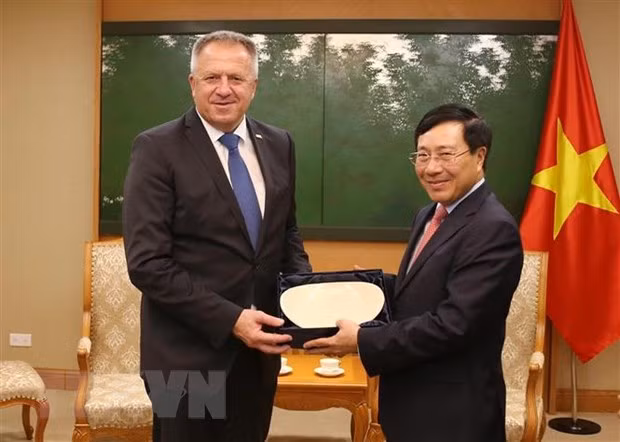 Vietnam aspira a mayores nexos con Eslovenia en comercio e inversión ảnh 1