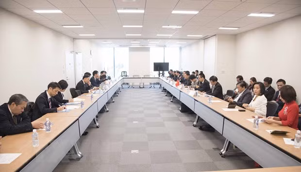 Promueven potencialidades de cooperación entre localidades vietnamitas y Japón ảnh 1