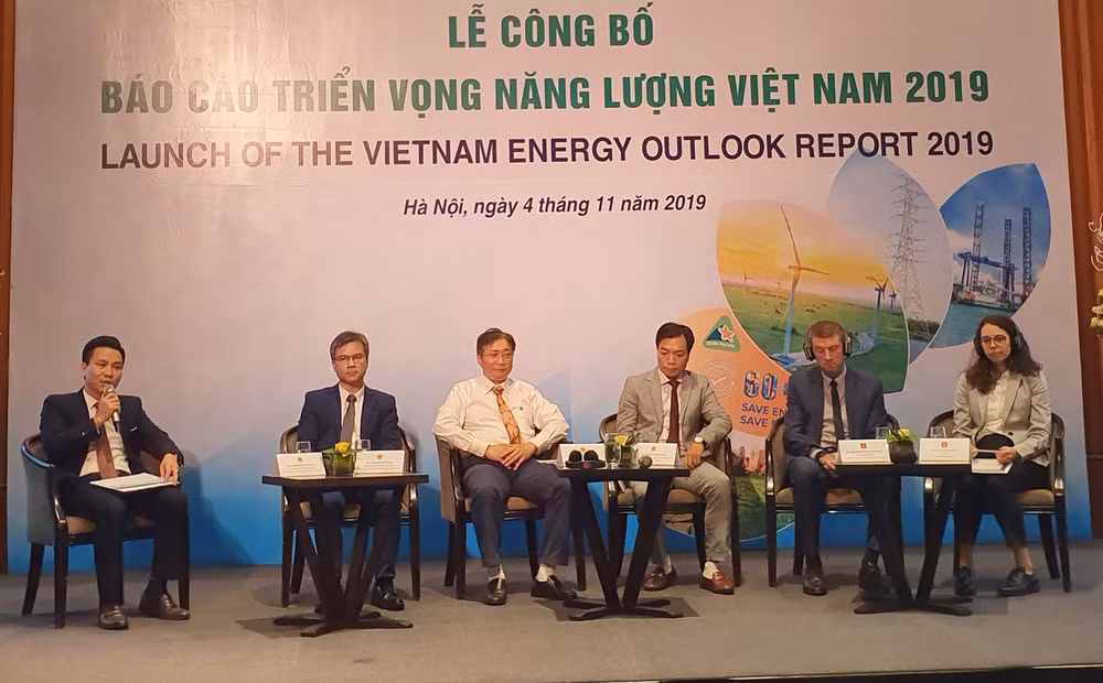 Presentan en Vietnam informe sobre perspectivas energéticas ảnh 1