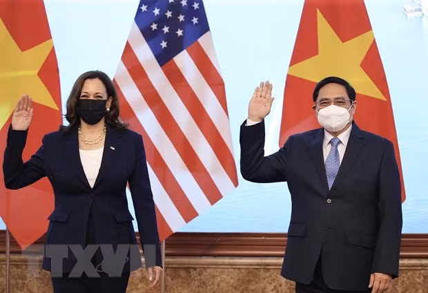 Vietnam desea recibir respaldo continuo de Estados Unidos para controlar el COVID-19 ảnh 1