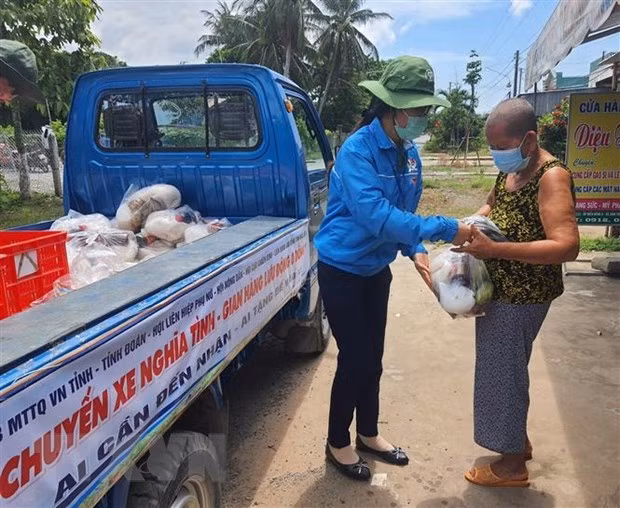 Instan a localidades vietnamitas a garantizar apoyo a pobladores en medio de COVID-19 ảnh 1