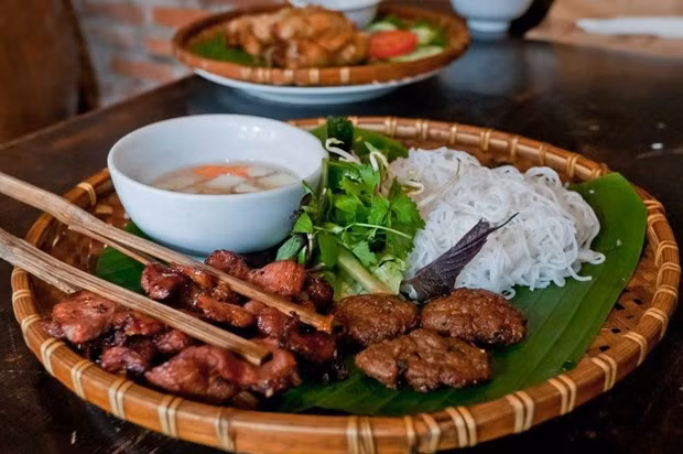Hanoi atrae a los visitantes gracias a su riqueza gastronómica ảnh 3 Hanoi atrae a los visitantes gracias a su riqueza gastronómica ảnh 3