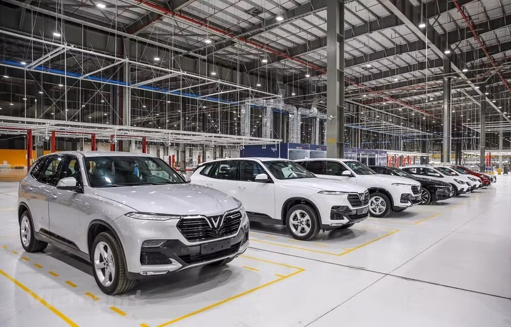 Aumentan importaciones de automóviles en Vietnam ảnh 1