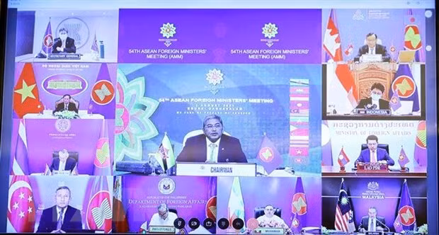 ASEAN reitera importancia de resolver por vía pacífica disputas en el Mar del Este ảnh 1 ASEAN reitera importancia de resolver por vía pacífica disputas en el Mar del Este ảnh 1