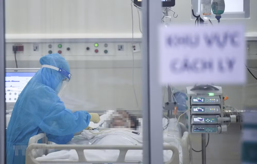 Suben casos diarios de COVID-19 en Vietnam ảnh 1