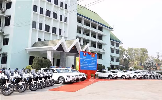 Vietnam apoya a Laos en garantía de seguridad en Año de Presidencia de ASEAN ảnh 1