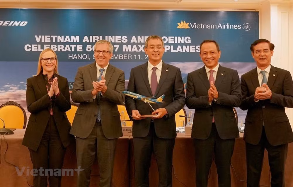 Nikkei Asia: Visita de Biden a Vietnam genera nueva ola de interés en la inversión ảnh 2