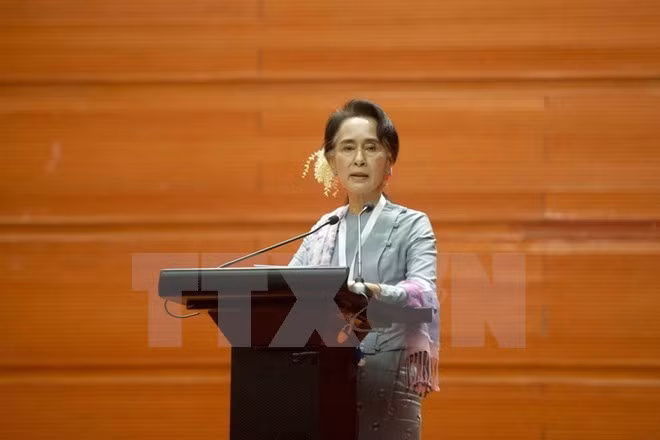Líder opositora de Myanmar llama a la cooperación por interés nacional ảnh 1