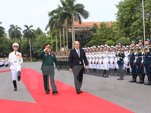 Vietnam y Francia considerarán mecanismo de diálogo estratégico de defensa ảnh 1
