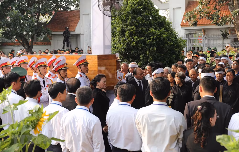 Descansa expresidente vietnamita Le Duc Anh en cementerio de Ciudad Ho Chi Minh ảnh 1