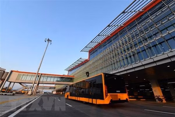 Orienta vicepremier de Vietnam agilizar construcción de aeropuerto en provincia norteña de Lao Cai ảnh 1 Orienta vicepremier de Vietnam agilizar construcción de aeropuerto en provincia norteña de Lao Cai ảnh 1