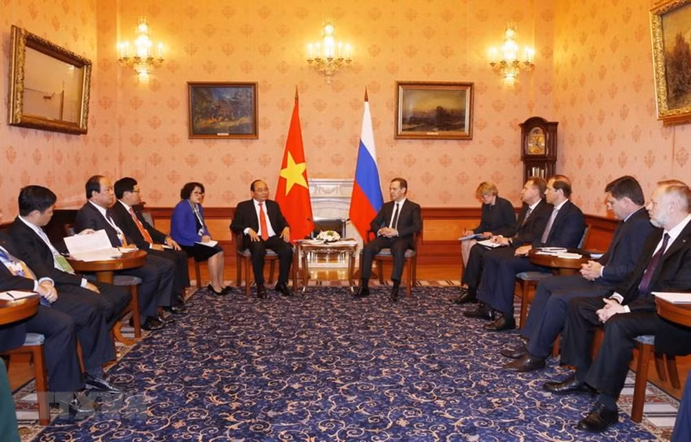 Visita del primer ministro vietnamita a Rusia ratifica importancia de los nexos bilaterales ảnh 1