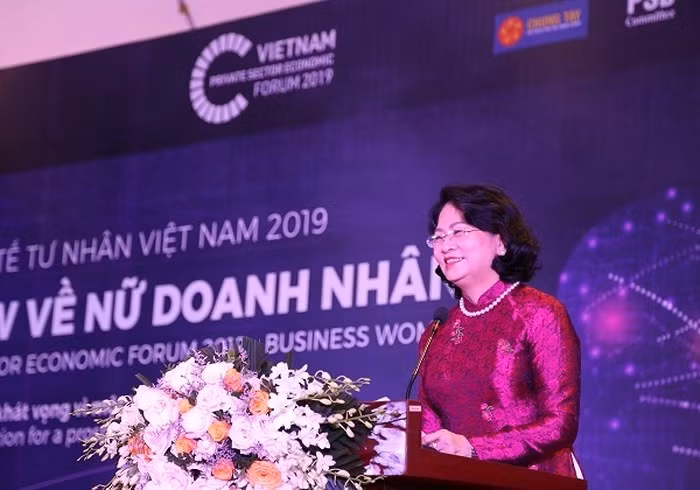 Vicepresidenta de Vietnam reitera prioridad de crear condiciones favorables para empresarias ảnh 1