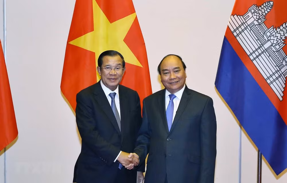 Primer ministro de Vietnam recibe a dirigentes de Camboya y Laos ảnh 1